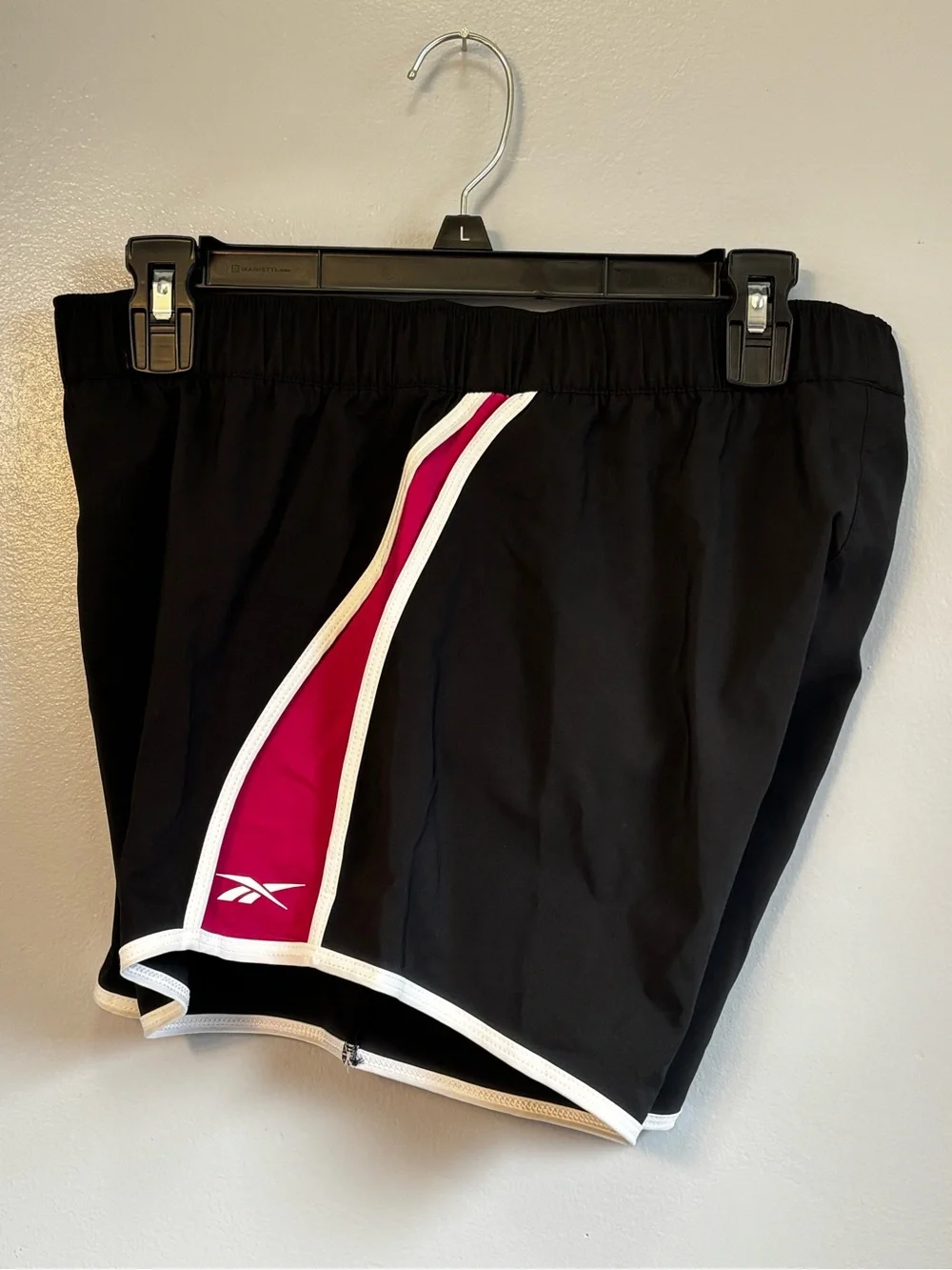 Reebok Black ID Training Shorts with Pink Side Panels White Trim Size M. NWT